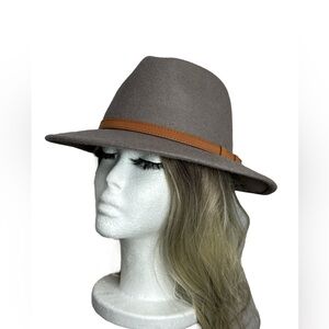 100% Wool Felt Hat, 2 1/2” Brim, Classy, Polished Look, Taupe, Sz 57cm 22”/Med,